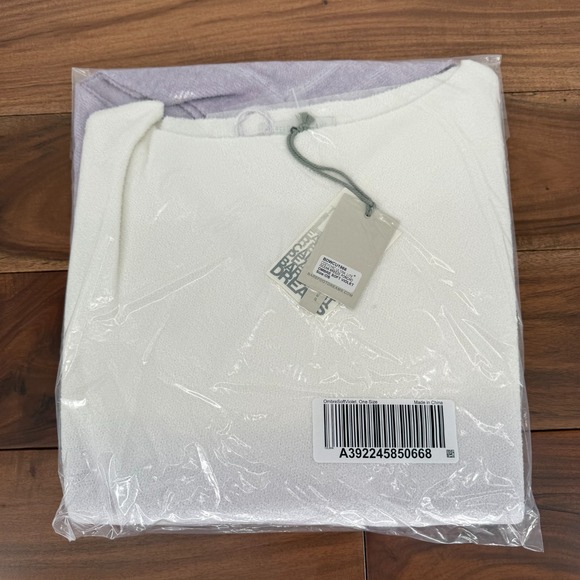 Barefoot Dreams CozyChic Ultra Lite Ocean Breeze Poncho Womens Soft Violet Ombre - Picture 8 of 9